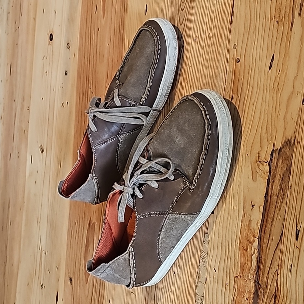 OluKai Pahono Lace Up Shoes, Men's 9.5